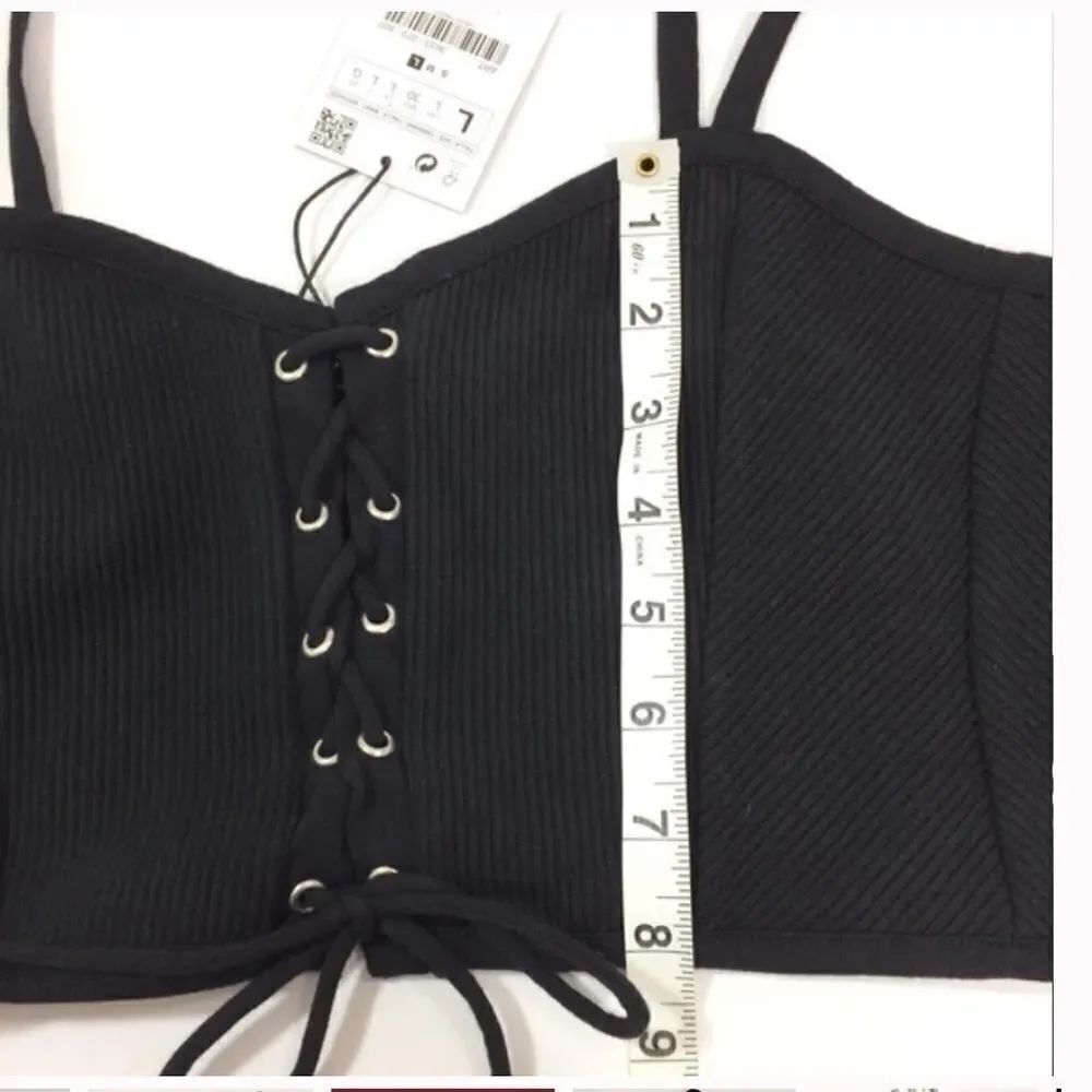 ✨ZARA LACE-UP CROP TOP✨ - Picture 6 of 6